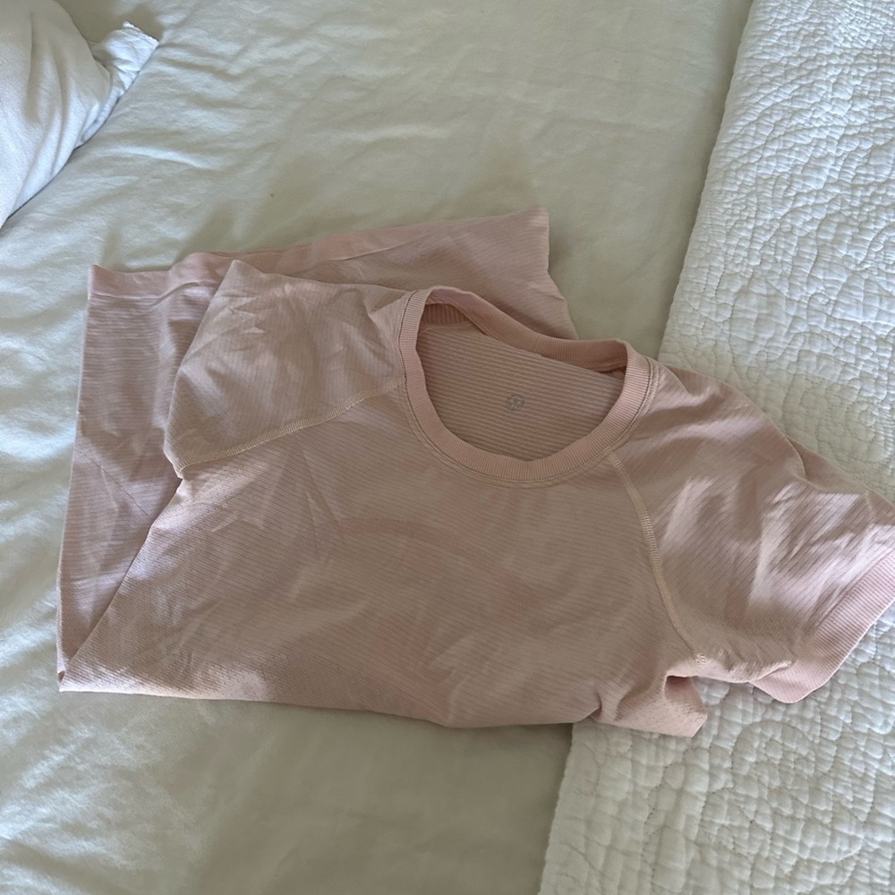 Lululemon Swiftly Tech Short Sleeve